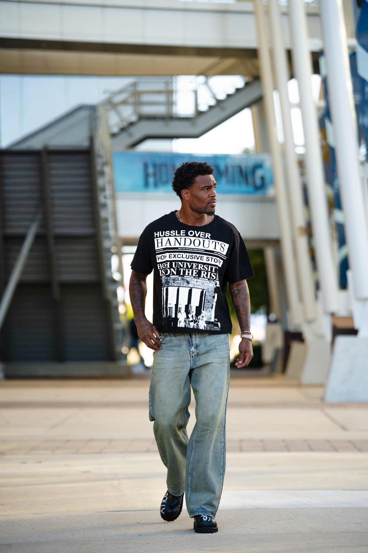 Distressed "HOH UNIVERSITY" Cropped Tee (BLACK)